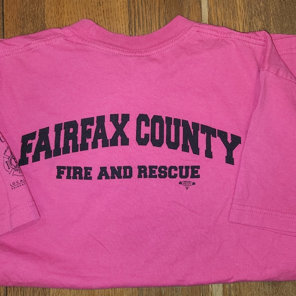 Pink Breast Cancer Tee Fairfax County Fire and Rescue Department Women's Large - Picture 4 of 5